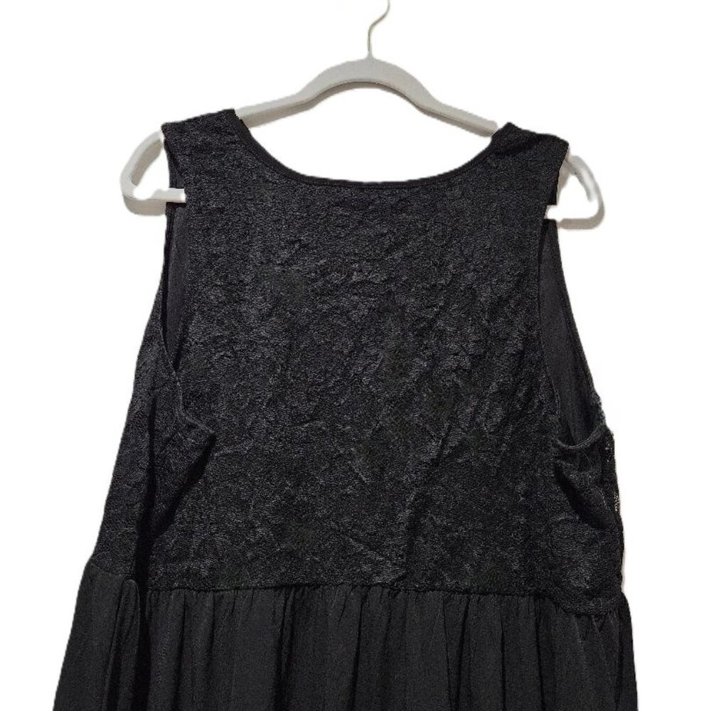 TORRID BLACK LACE BABY DOLL SLEEVELESS KEYHOLE TOP 2 - Picture 6 of 11